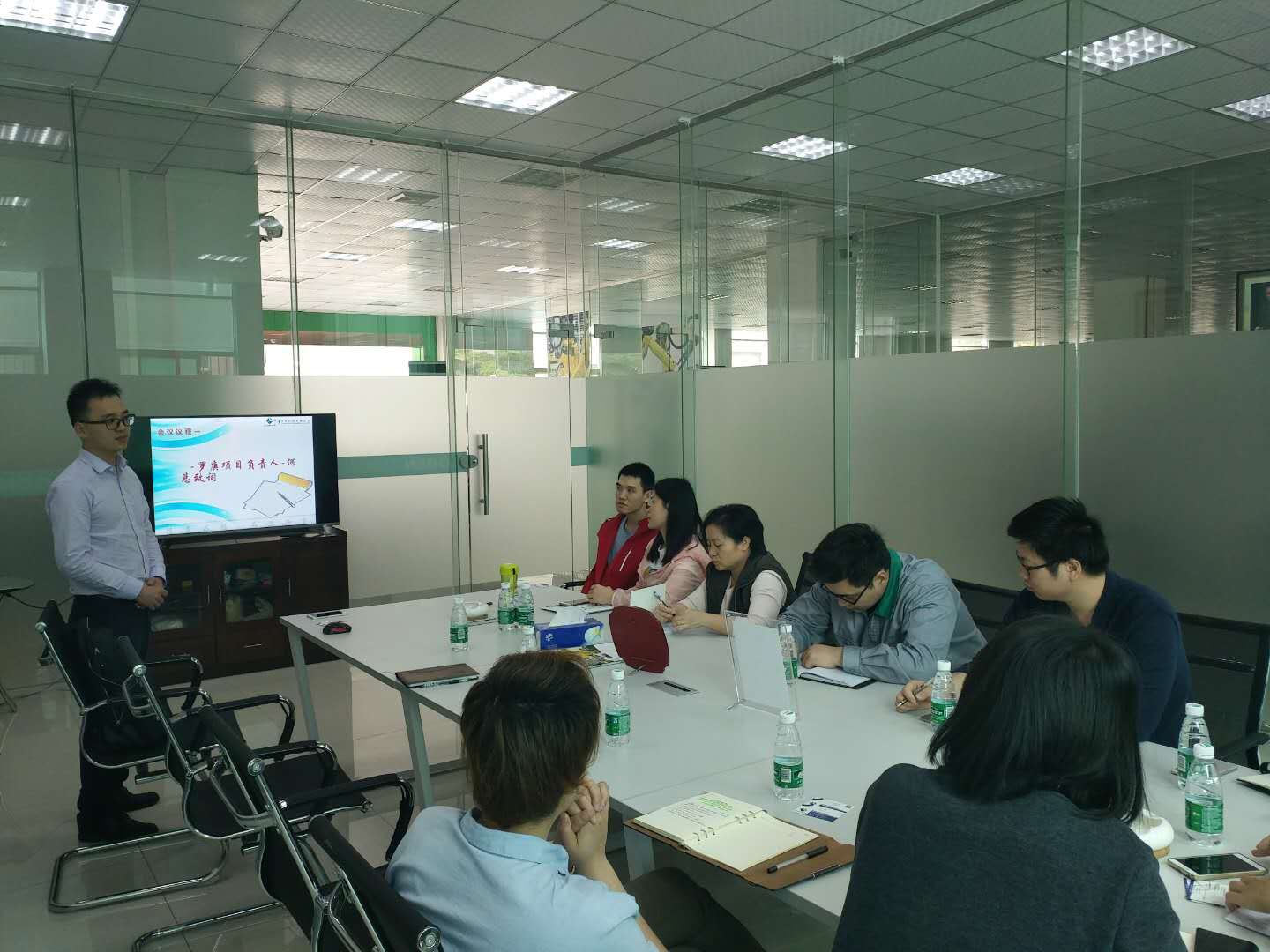 祝贺罗庚机器人签约顺景JN官网-JN(中国)